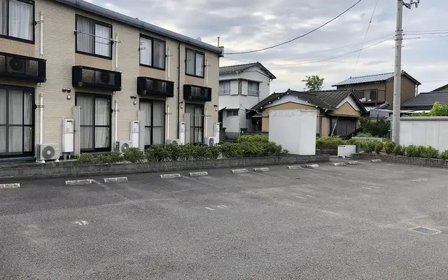 レオパレスコスモス 3