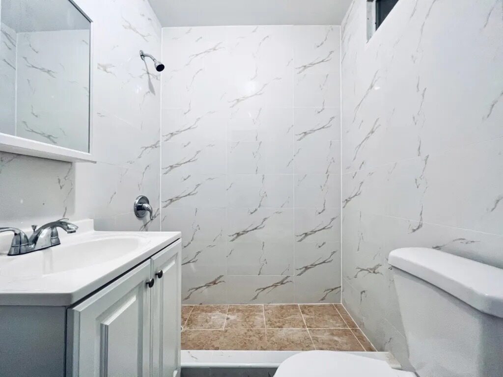 25-15 35th avenue, Astoria 3