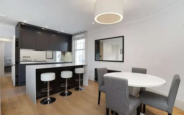 Lower Belgrave Street 4