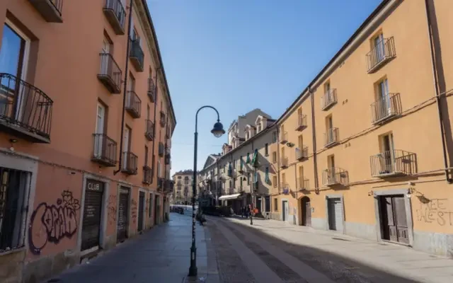 studio near Via Borgo Dora 3