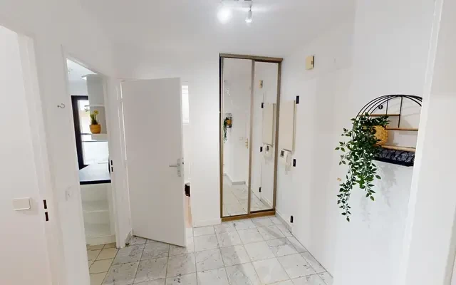 13 Place Georges Pompidou, 92300 1
