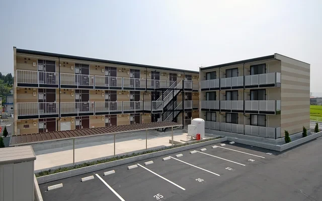 レオパレス大町 4