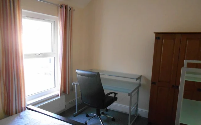 BAGLAN STREET 1