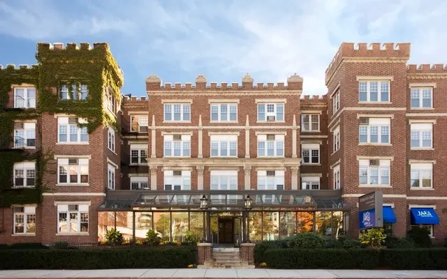 Hampton Court - alloggio per studenti a Brooklyn