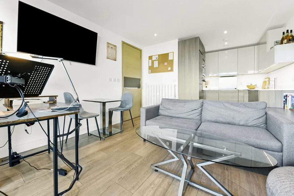 LH-Sirius House