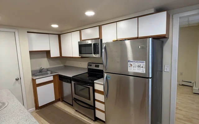 430 Columbus Ave Apt 3 2
