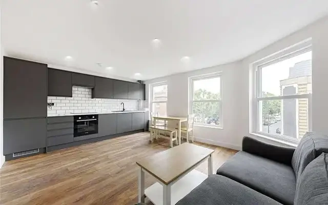 Battersea Park Road 4