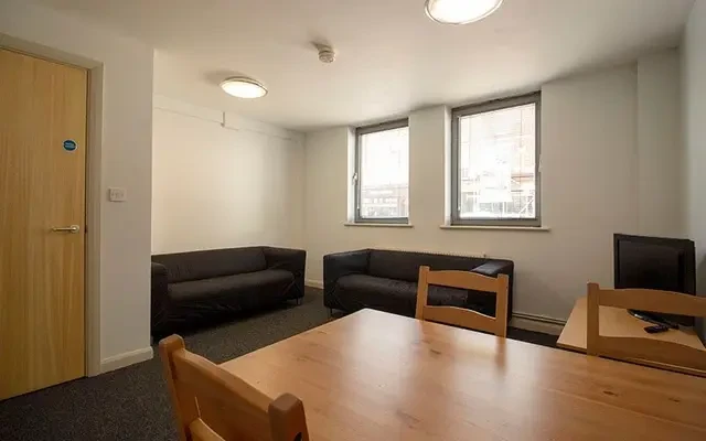 156 Mansfield Road 1