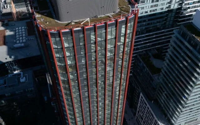 180 Front Street E 0