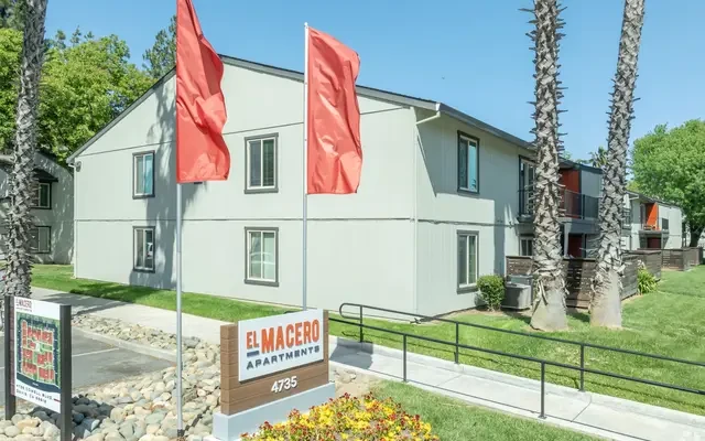 El Macero Apartments 0