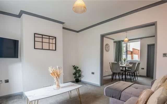 The Belle Vue House 1