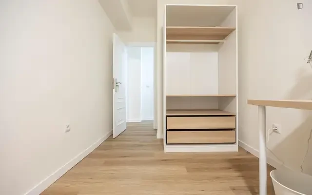 Inviting double bedroom near the Gulliver park 4