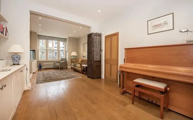 Fanthorpe Street, Putney, London, SW15 1DZ 2