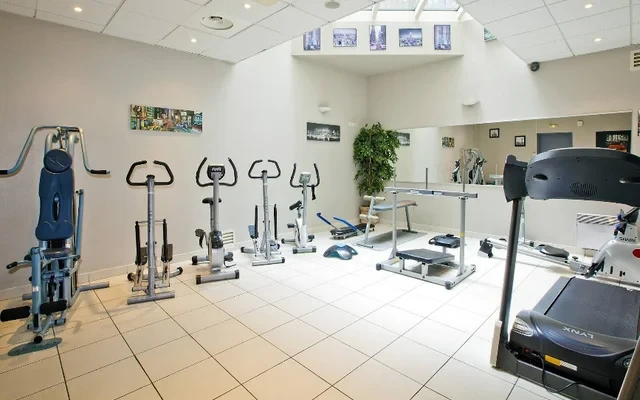 100 Rue Oberkampf 0