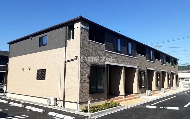 アンフィニ セレニテⅢ 1階 - ที่พักนักศึกษาในเมืองโต๊ะงวง