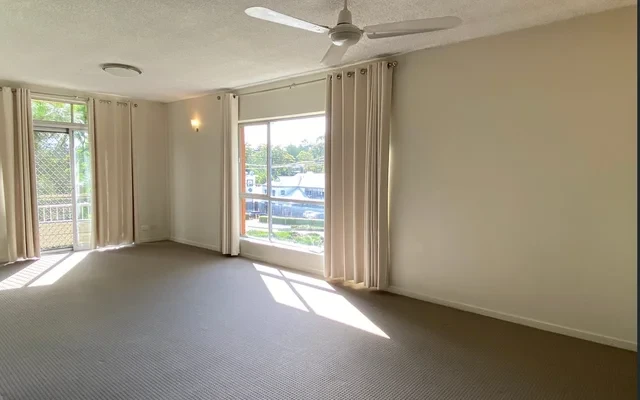 249 Hawken Drive 4
