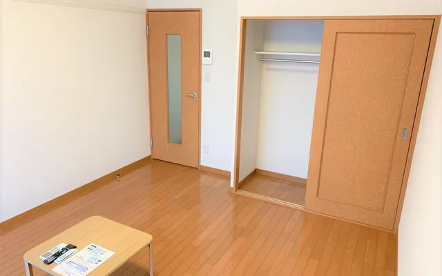 レオパレスDEDO - 八千代市の学生向け宿泊施設 - 102号房间(带独立厨房)