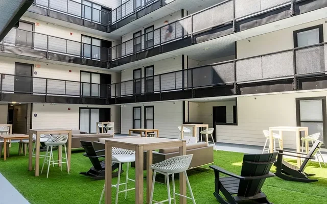 Yugo Champaign South 3rd Lofts 4