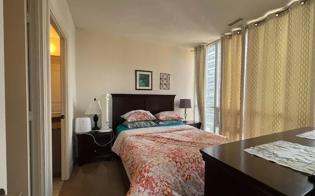 23 Sheppard Avenue E - North York student accommodation
