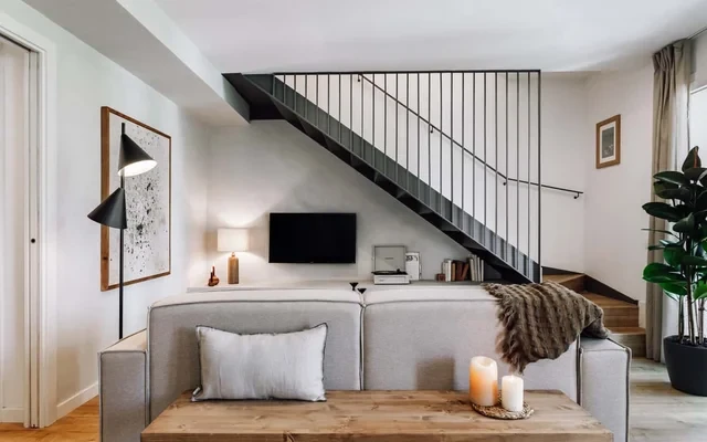 Campro - 3 bedrooms w/ balcony in Eixample Esquerra 1