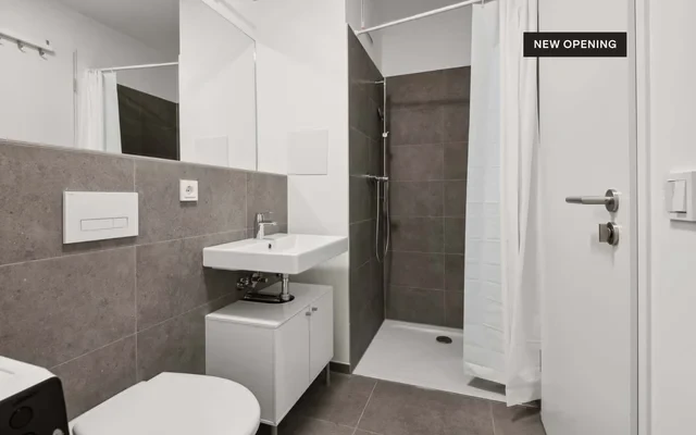 Apartment in Lisa-Fittko-Strasse, Berlin 1