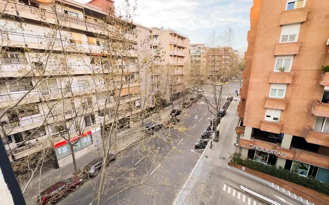 BEN - Carrer de Benet Mateu Barcelona 08034 Spain 4