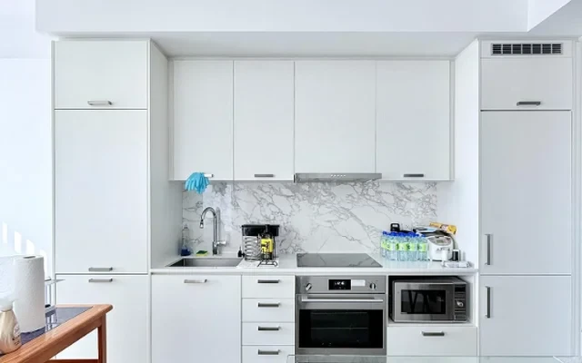 10 Honeycrisp Crescent 2