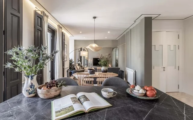 Dilar - 3 bedrooms and office in Trafalgar 0