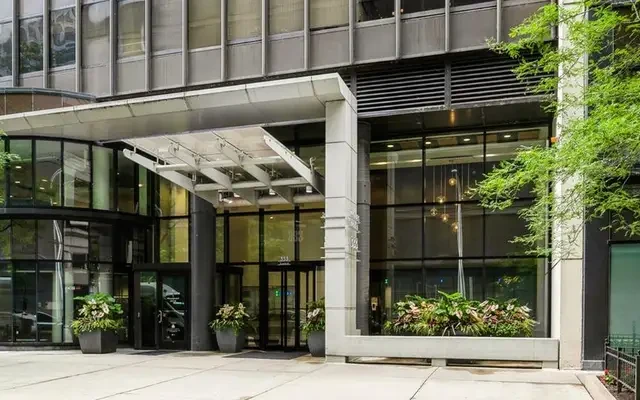 Arrive Streeterville 1