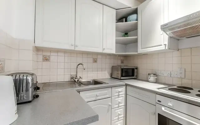 LH-Queen's Gate Terrace 4