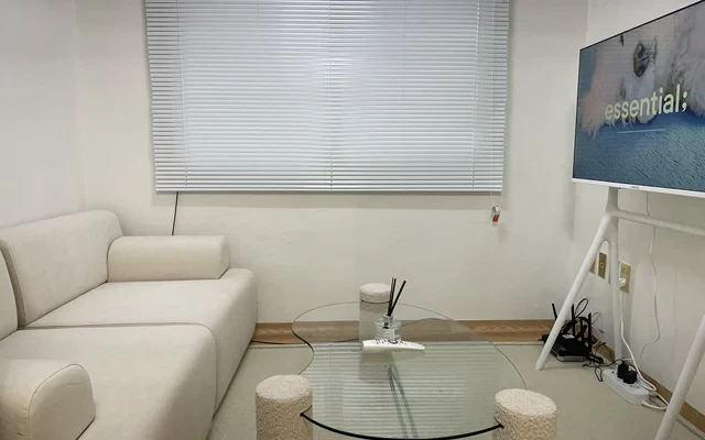 #72 Shinchon, Two-Bedroom Apartment with Furniture 2