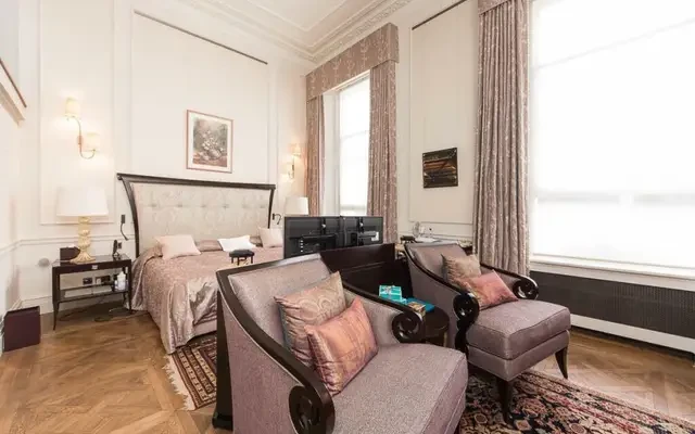 Princes Gate, South Kensington 4