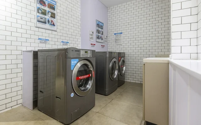 Jinshajiang Road Subway Station Store -- CJIA Apartment 4