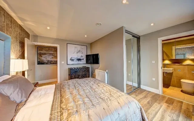 LH-Mulholland House - London student accommodation