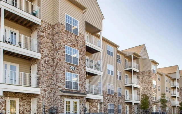 THE GRANDE APARTMENT 3
