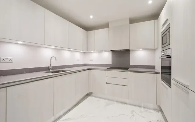 Lancaster Gate, London, W2 3LP 2