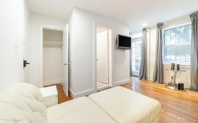 397 Clermont Avenue 3