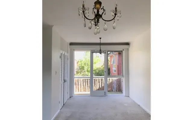 36 Burke Road 2