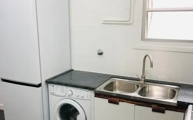 apartment near Calle Casanova 0