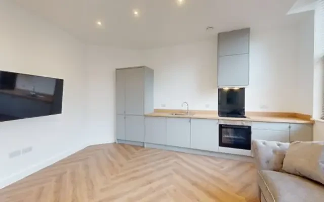 Entire Place·1B1B···Castle Boulevard 0