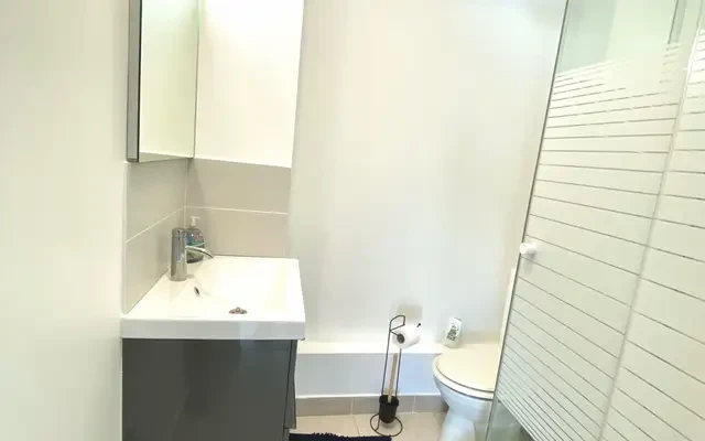 Spacious double bedroom in Rosny-sous-Bois 2