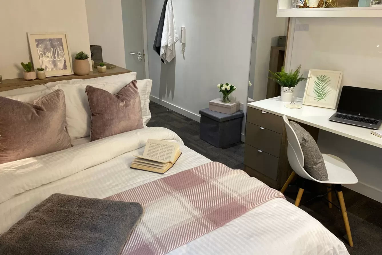 Superior Plus Single Ensuite