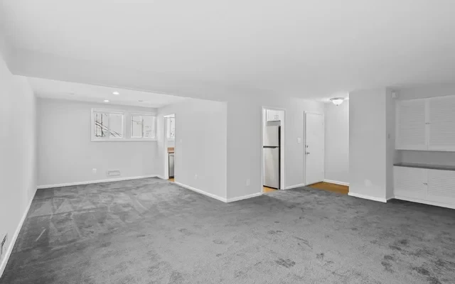 Greenbriar Park Apartment-Interim 3