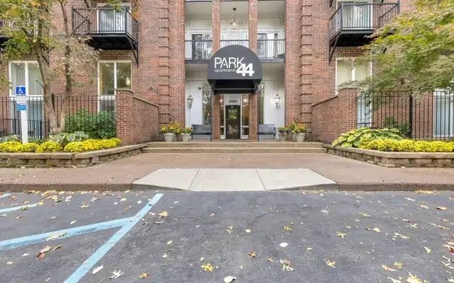 Park 44 Apartments 0