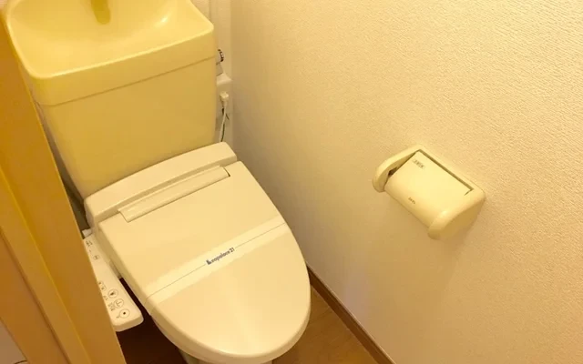 レオパレスエスペランサ - 足柄上郡開成町の学生向け宿泊施設 - 301号房间(带客厅/餐厅/独立厨房)