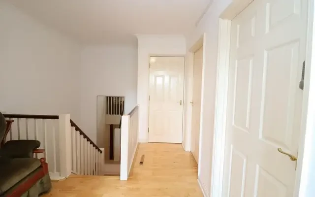 apartment in Poplar 1