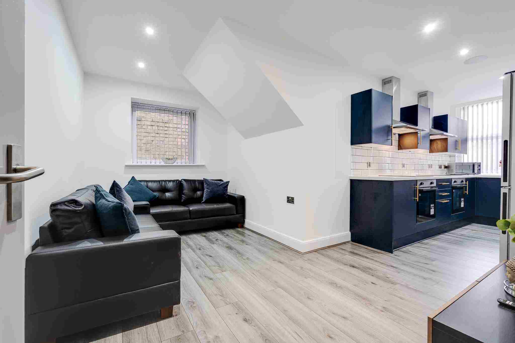 354 Scotland Road Flat A, L5