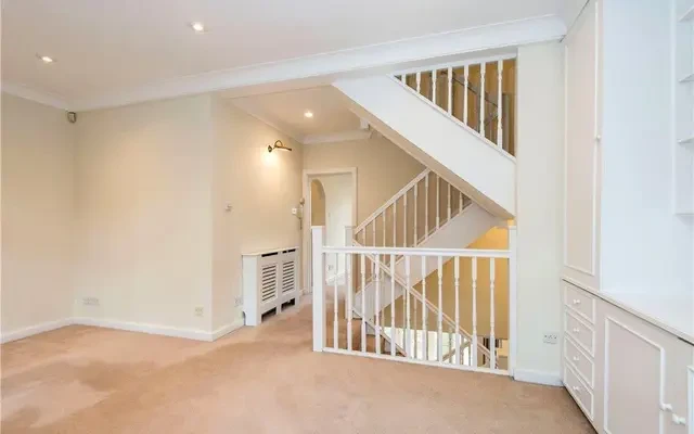 Acacia Gardens, St. Johns Wood, London, NW8 6AH 3