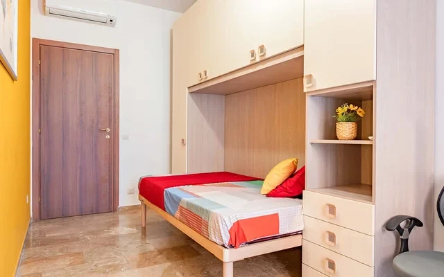 VIALE ENRICO MARTINI 9 <br> SHARED ROOM D1 - Bed A 2
