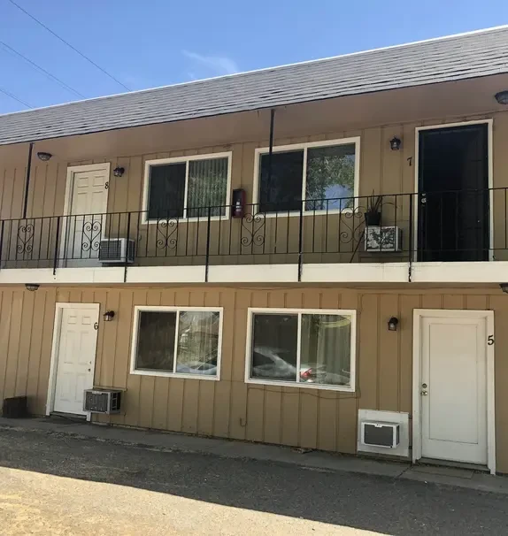 512 West Tregallas Rd